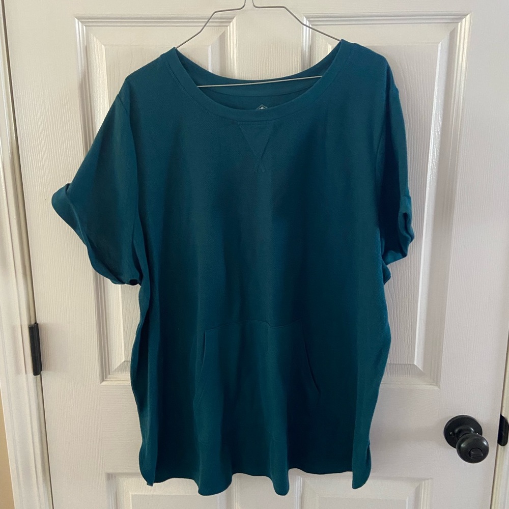 Womens top 1x NWT
